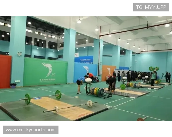 举重学院推动青少年力量训练与动作规范教育，2021年6月份举重青年赛